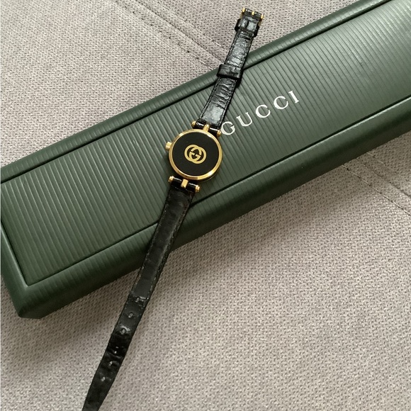 Ladies GUCCI SHELLY LINE watch 🔥🔥🔥 - Picture 10 of 12